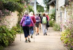 Marcheurs dans les ruelles©Emilie Boillot