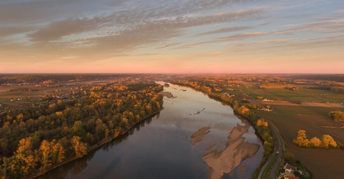 Paysage d'automne, vue aérienne de la Loire 