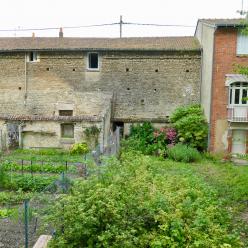 Jardins au bord des douves