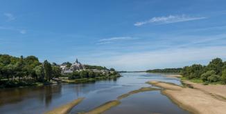 Confluence Loire et Vienne©Daan Loeg-Shutterstock.jpg