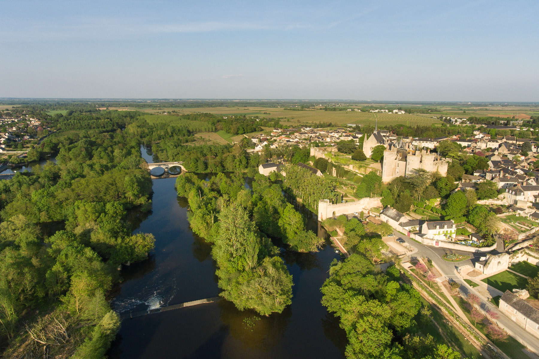 Ville de Montreuil-Bellay et son château©Nicolas Van Ingen