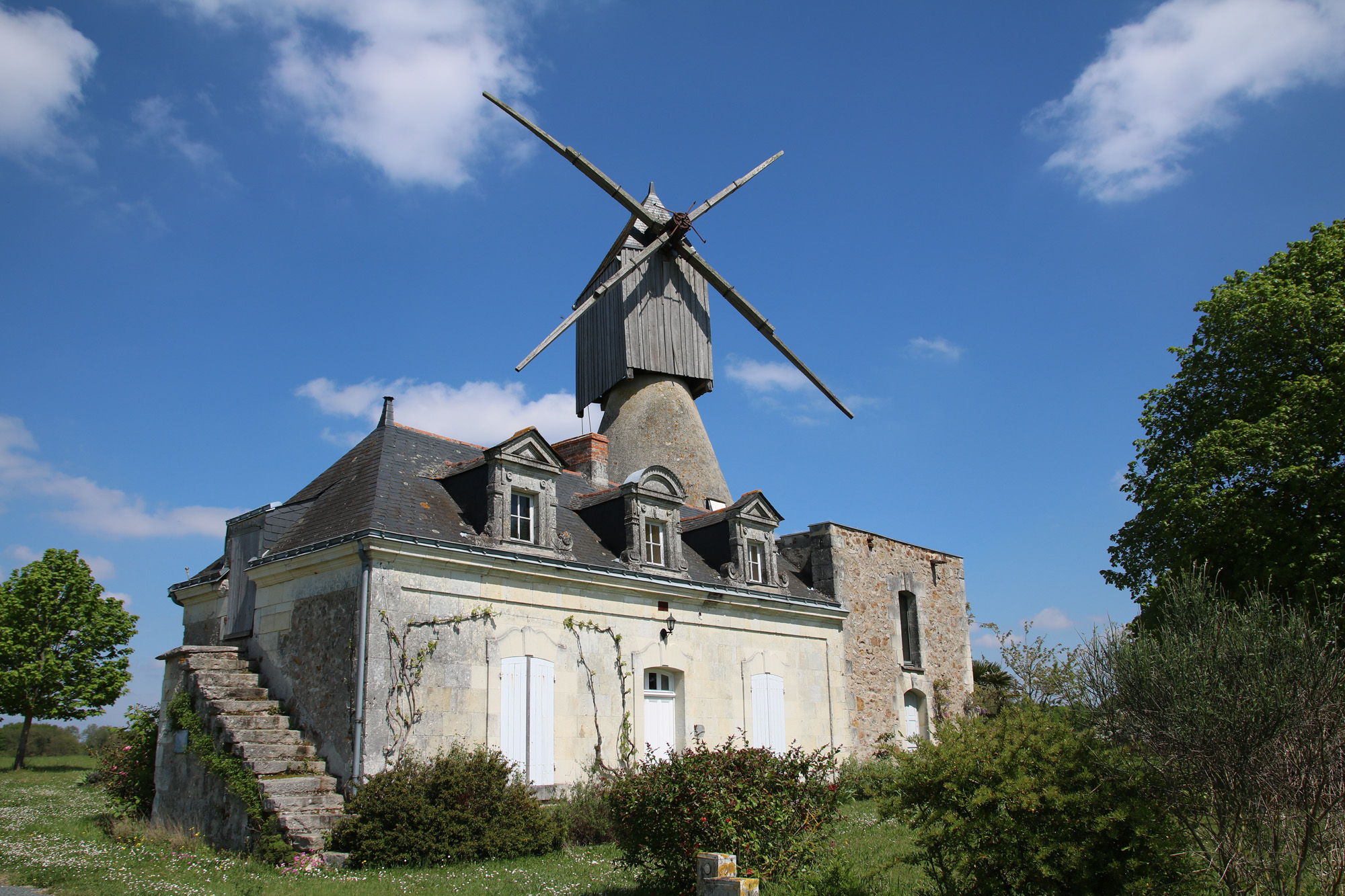 Moulin-cavier à Saint-Rémy-la-Varenne ©PNRLAT-Océane Lallier